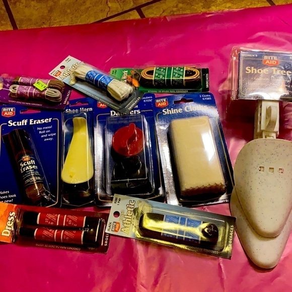 Accessories - 2/$20.  Nice Little Shoe Helps Bundle
